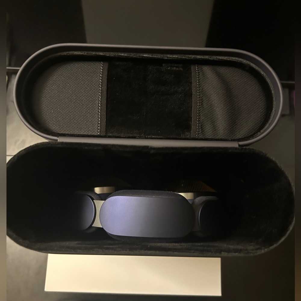 Dyson Stylish Blue and Silver Over-Ear Headphones - Picture 7 of 9